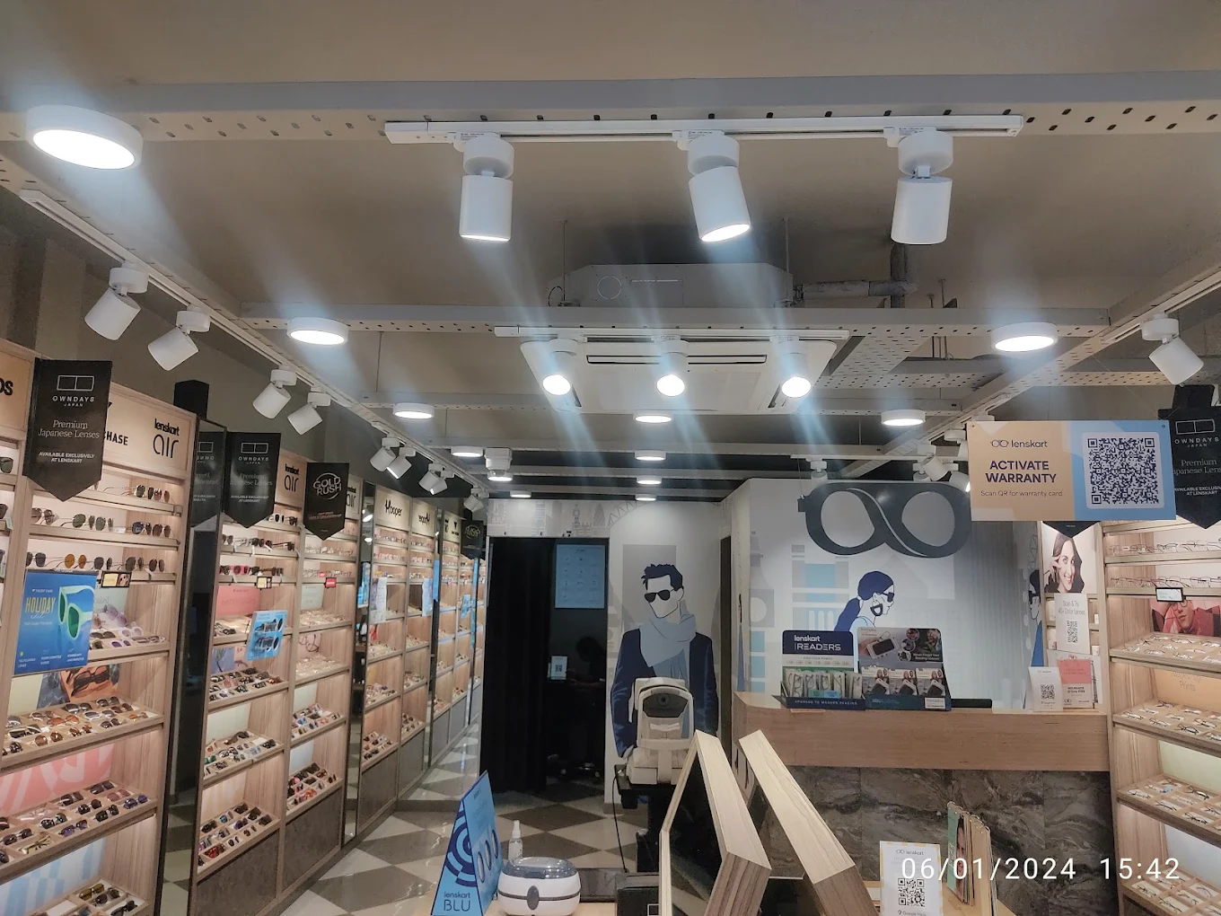 Lenskart.com - Velachery